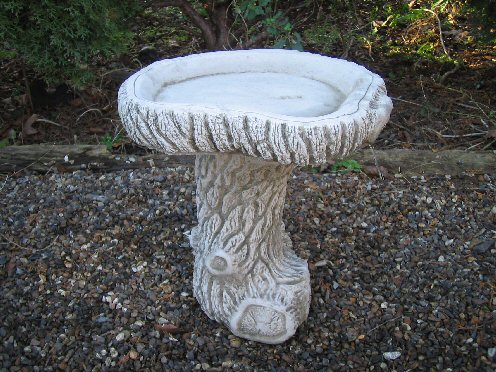 KBB14 Log Bird Bath KBB14 Log Bird Bath